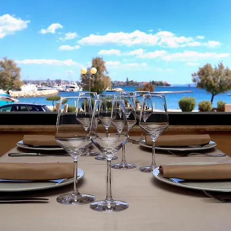 Ξενοδοχείο Niko Ζαντάρ